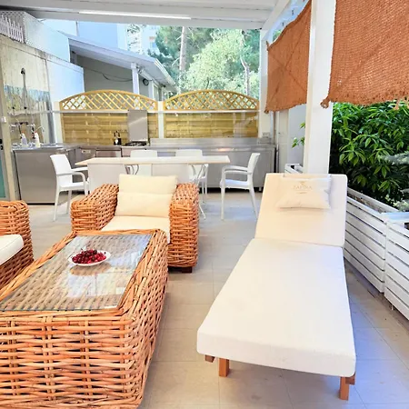 Zafira 17 Seafront With Veranda Durrës
