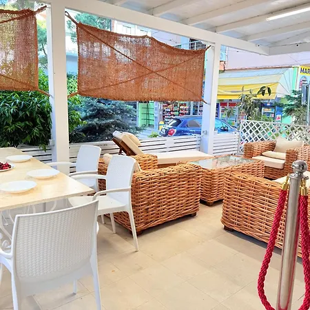 Zafira 17 Seafront With Veranda *